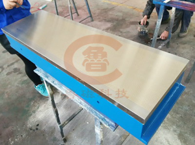 銑刨用強(qiáng)力縱極電磁吸盤