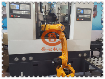永磁吸盤-魯磁科技采用機器人管理數(shù)控加工中心